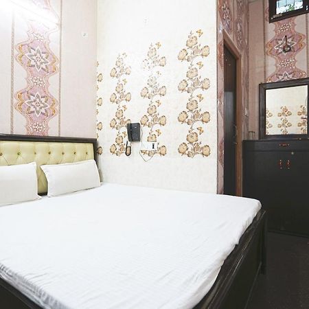 Spot On 43436 Hotel Mannat Spot Moradabad Buitenkant foto
