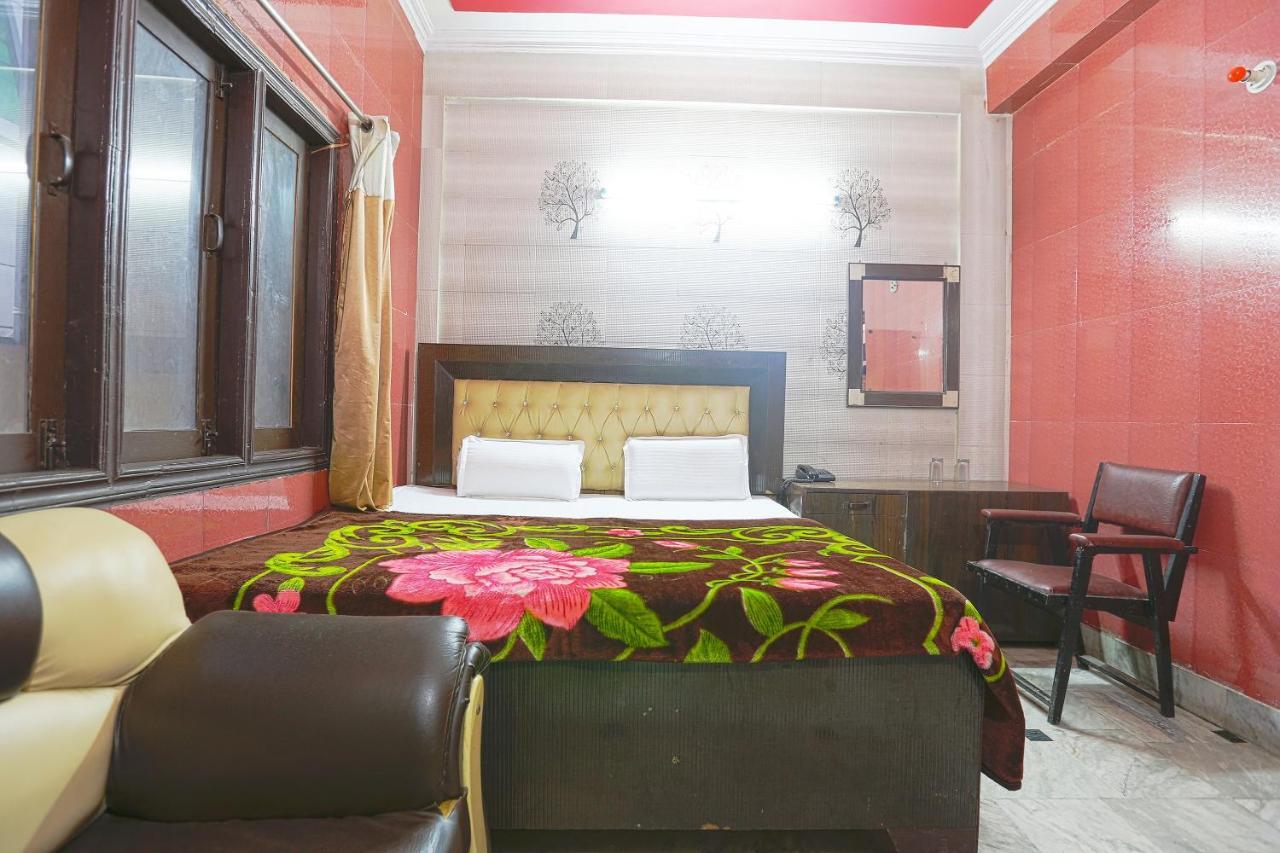 Spot On 43436 Hotel Mannat Spot Moradabad Buitenkant foto